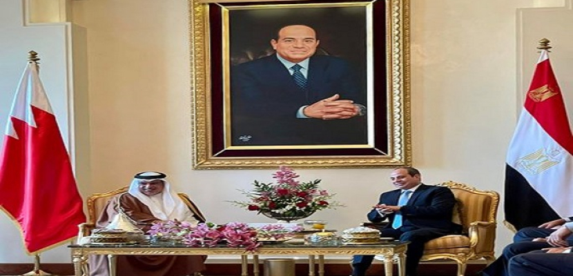 الرئيس السيسي يلتقي الأمير سلمان بن حمد آل خليفة ولي العهد البحريني بالمنامة