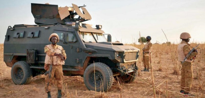 مقتل 12 عسكريا ومدني على الأقل في هجوم بشمال بوركينا فاسو