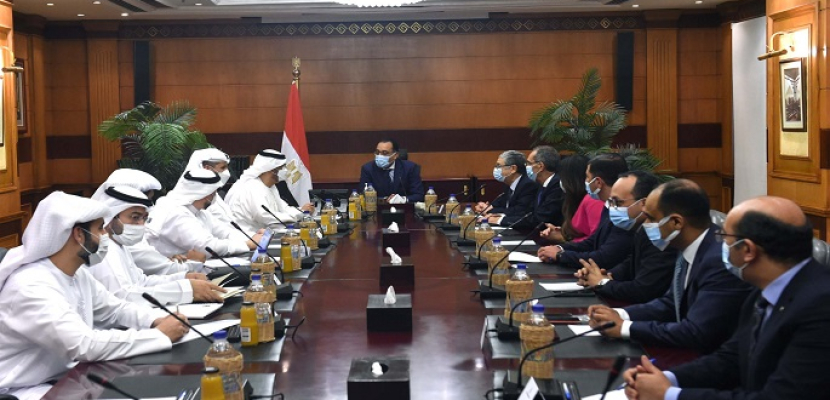 بالصور.. رئيس الوزراء يلتقي وزير الصناعة والتكنولوجيا المتقدمة الإماراتي والوفد المرافق له