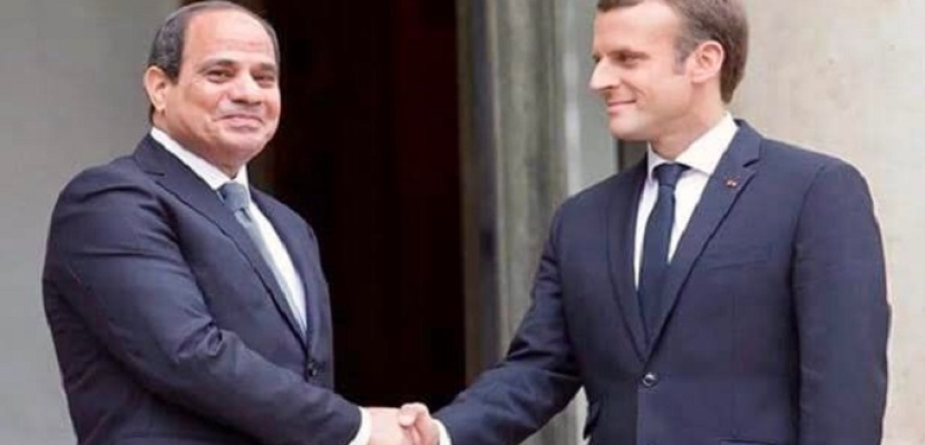 الرئيس السيسي يستقبل نظيره الفرنسي بشرم الشيخ