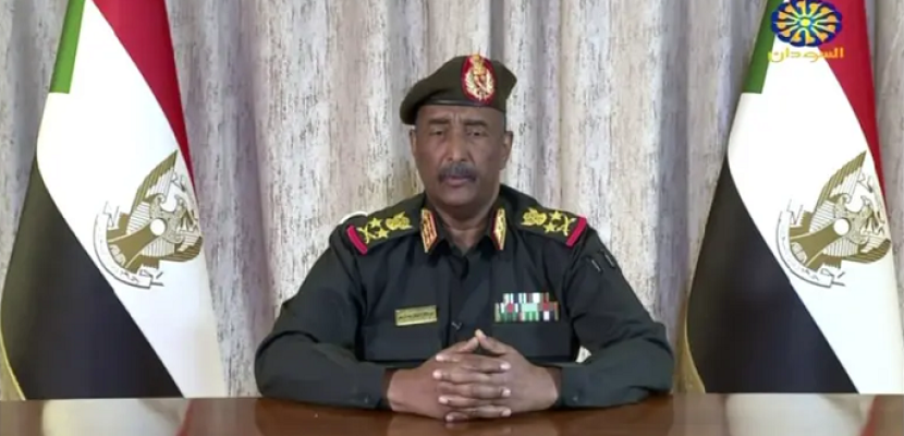 البرهان يصدر مرسومًا دستوريًا بإعفاء أعضاء مجلس السيادة السوداني من المدنيين