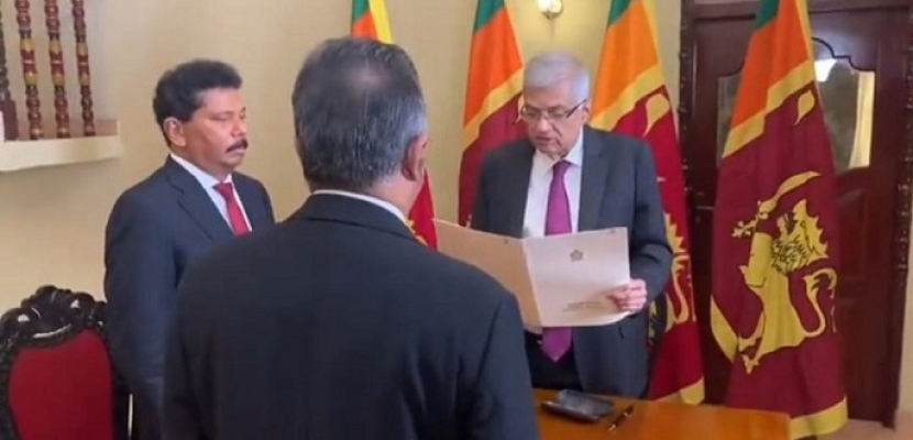 رانيل ويكريمسينجه يؤدي اليمين الدستورية كرئيس لسريلانكا