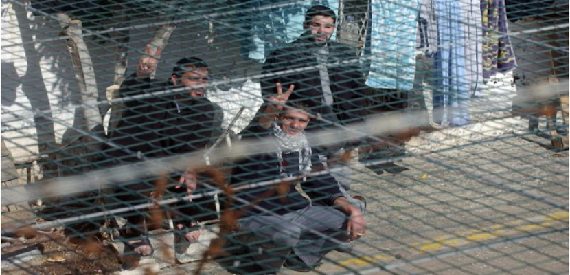 الأسرى يصعّدون من خطواتهم الاحتجاجية في سجون الاحتلال