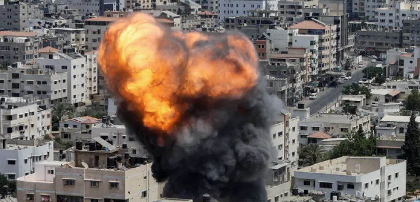 مصر تدعو كل الأطراف لوقف إطلاق النار بشكل شامل ومتبادل بقطاع غزة
