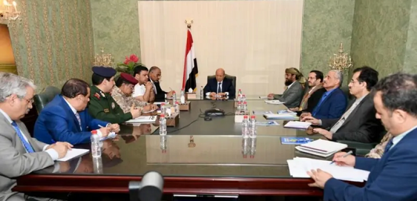 المجلس الرئاسي اليمني يقيل قيادات عسكرية وأمنية بسبب أحداث شبوة