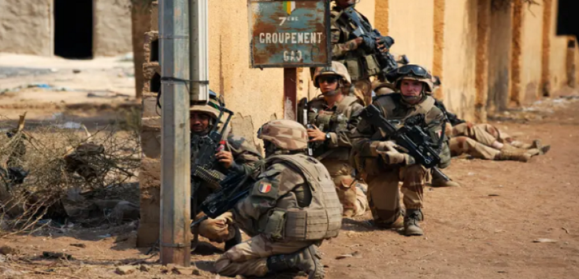 فرنسا تتشبث عسكريا بمنطقة الساحل بعد مغادرة مالي