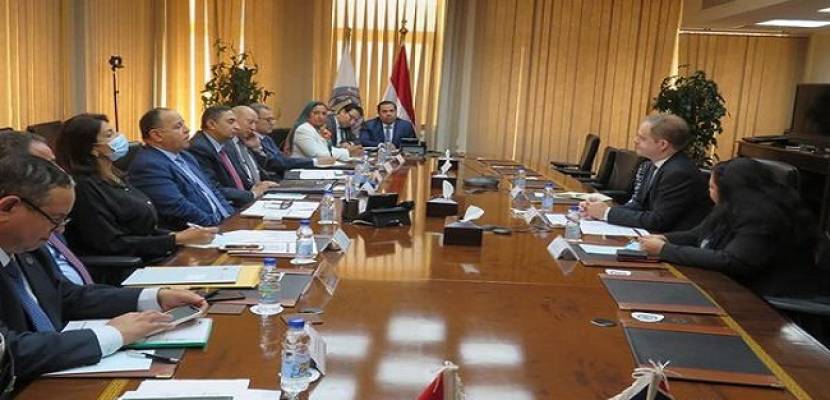 بالصور.. وزير المالية يستعرض مؤشرات الأداء الاقتصادى خلال لقائه مع السفير البريطاني بالقاهرة