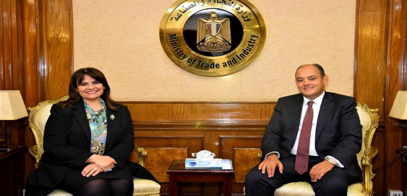 وزير التجارة يستعرض مع وزيرة الهجرة سبل تنفيذ مشروع إنشاء شركة مساهمة للمصريين بالخارج