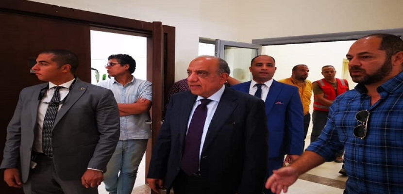 وزير قطاع الأعمال العام محمود عصمت يتفقد مقر الوزارة بالعاصمة الإدارية الجديدة