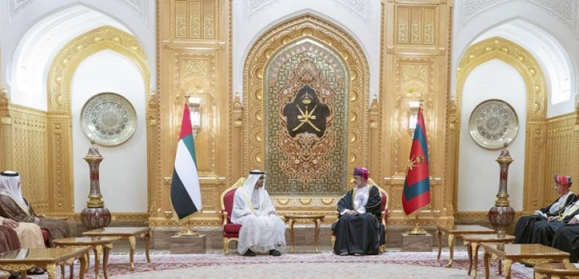 صحيفة “عمان”: زيارة محمد بن زايد أكدت عمق العلاقات الإماراتية العمانية