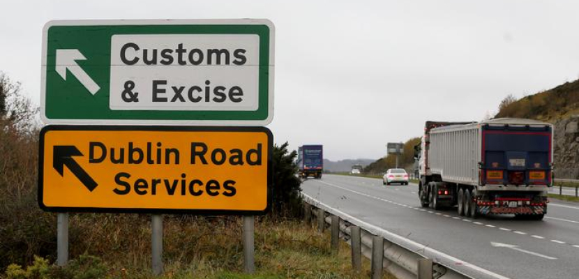 المملكة المتحدة تتخذ قرارا أحاديا بمواصلة تعليق عمليات التفتيش الحدودية مع أيرلندا الشمالية‎‎