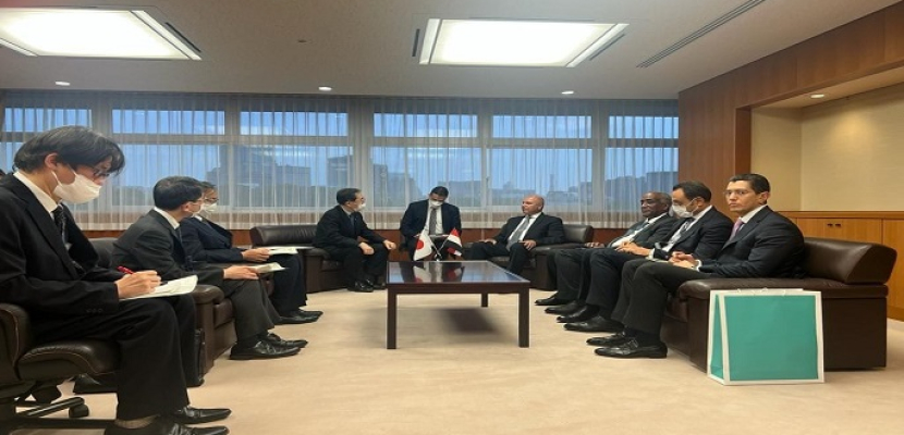 بالصور.. وزير النقل يبحث مع عدد من المسئولين اليابانيين تعزيز التعاون بين البلدين