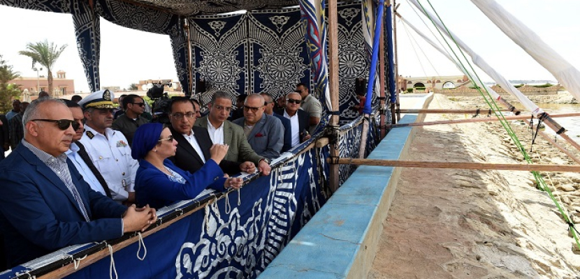 بالصور.. في ختام زيارته لمحافظة الفيوم.. رئيس الوزراء يتفقَّد بحيرة قارون لمتابعة إجراءات إعادة التوازن البيئي بها