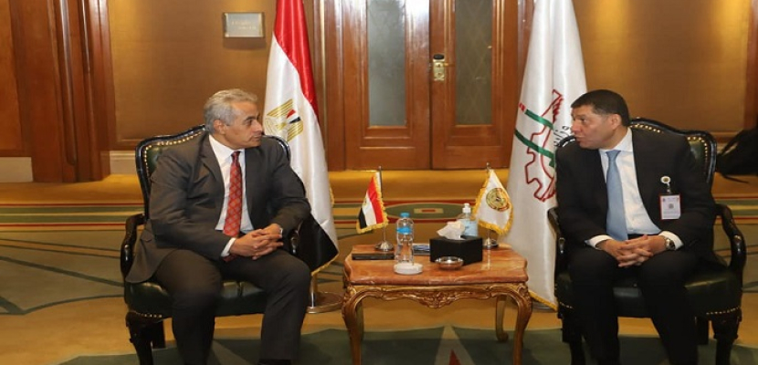 بالصور.. وزير القوى العاملة يلتقي بنظيره الأردني على هامش مؤتمر العمل العربي