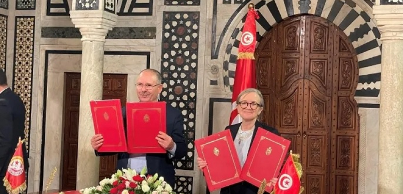 اتفاق بشأن زيادة الأجور بين الحكومة التونسية واتحاد الشغل