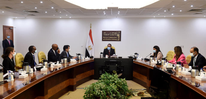 رئيس الوزراء يلتقي مجموعة من أعضاء وفد البنك الدولي المشارك في النسخة الثانية من أعمال منتدى مصر للتعاون الدولي والتمويل الإنمائي
