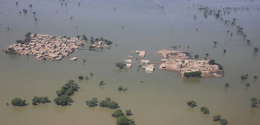 الفيضانات تواصل ضرب باكستان بقوة .. وارتفاع حصيلة الضحايا إلى 1265 قتيلاً
