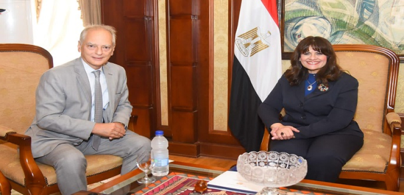 وزيرة الهجرة تبحث مع السفير اليوناني بالقاهرة سبل تعزيز التعاون