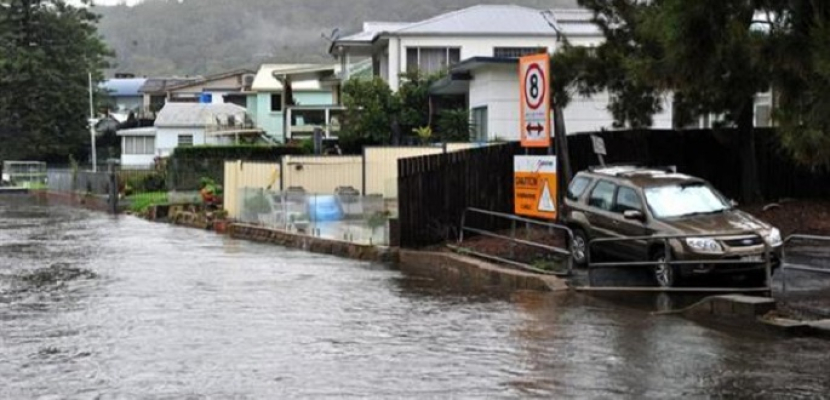 السلطات الأسترالية تدعو سكان سيدني إلى إخلاء منازلهم بسبب الفيضانات