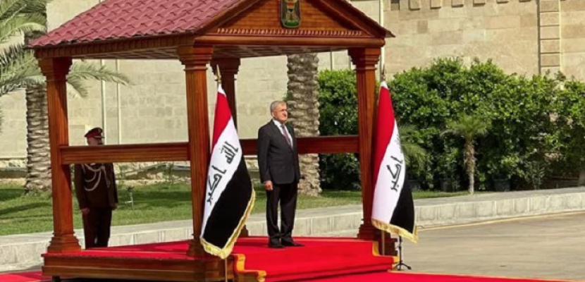 عقب تنصيبه رسميًا.. رئيس العراق الجديد يأمل تشكيل حكومة جديدة “قريبا”
