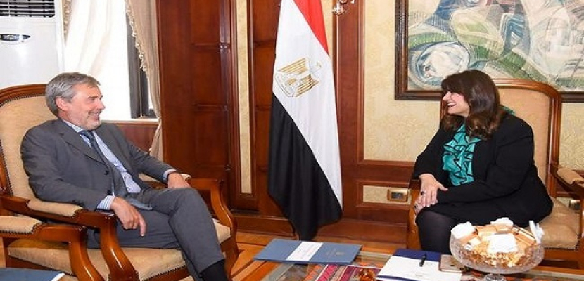 بالصور.. وزيرة الهجرة تستقبل السفير الإيطالي لدى مصر لبحث سبل تعزيز التعاون في الملفات المشتركة