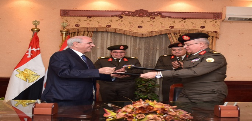 القوات المسلحة توقع عقد تعاون مشترك مع الشركة المصرية للأقمار الصناعية “نايل سات”