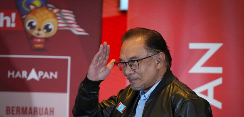 تعيين أنور إبراهيم رئيسا للوزراء في ماليزيا