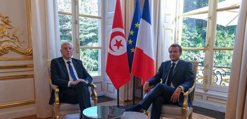 الرئيسان الفرنسي و التونسي يؤكدان حرصهما على تعزيز علاقات التعاون