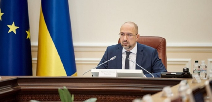 رئيس وزراء أوكرانيا يدعو الحلفاء الغربيين إلى مد بلاده بمزيد من الأسلحة
