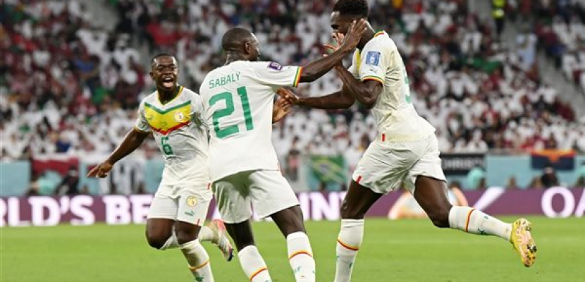 السنغال تتحدى إنجلترا في قمة “الأسود” بثمن نهائي مونديال قطر