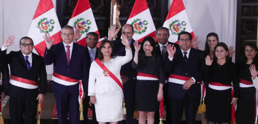 رئيسة بيرو تدعو إلى حوار واسع لإنهاء الأزمة السياسية وتعزيز الديمقراطية