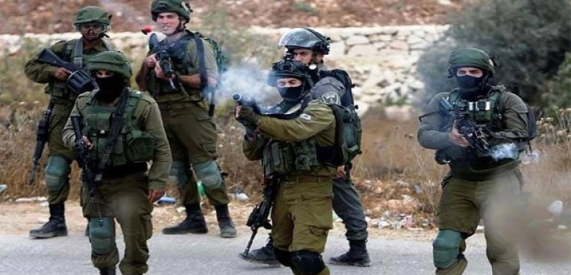 استشهاد شاب فلسطيني وإصابة آخر برصاص الجيش الإسرائيلي في رام الله