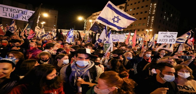 آلاف الإسرائيليين يتظاهرون في تل أبيب ضد حكومة نتنياهو الجديدة