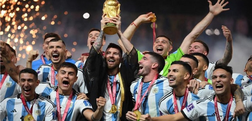 صحف الأرجنتين تحتفي بمنتخب التانجو الحائز على لقب بطل كأس العالم 2022