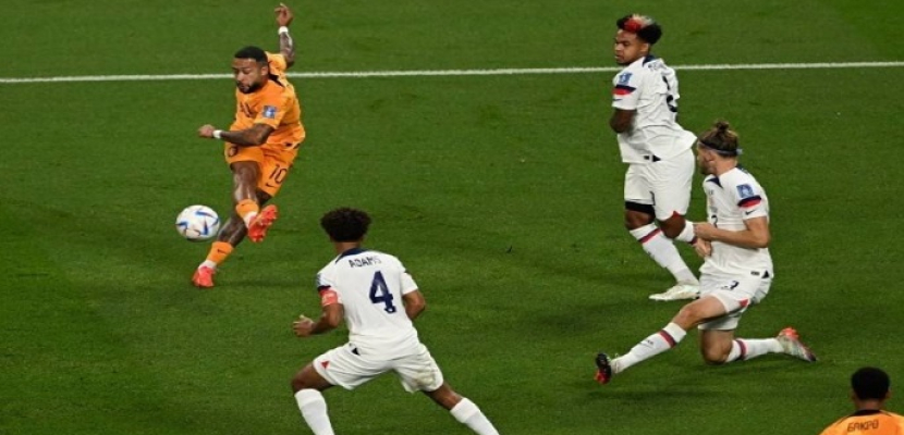 هولندا تتأهل إلى الدور ربع النهائي بكأس العالم بالفوز على أمريكا 3 – 1