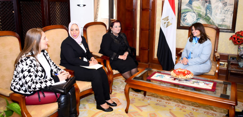 بالصور.. وزيرة الهجرة: حريصون على تضافر الجهود مع البرلمان لخدمة المصريين بالخارج