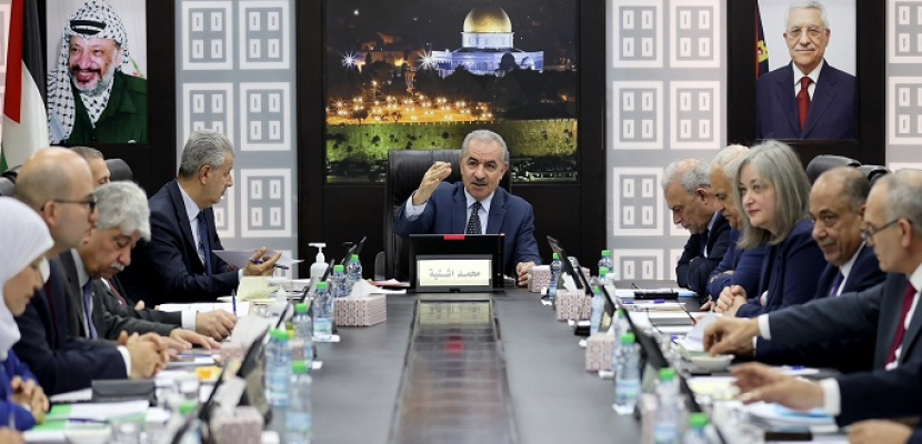 رئيس الوزراء الفلسطيني يتهم إسرائيل بالسعي “لجعل المسجد الأقصى معبدا يهوديا”