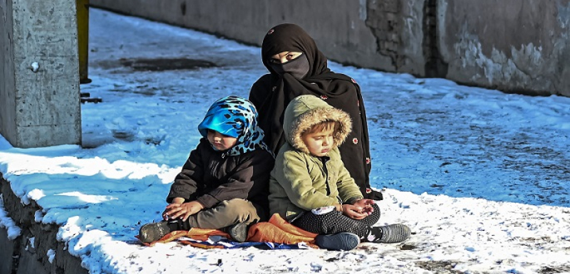 مصرع 105 أشخاص على الأقل بسبب البرد القارس فى أفغانستان