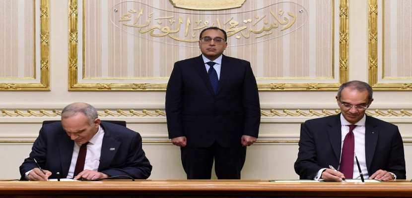 رئيس الوزراء يشهد توقيع مذكرة تفاهم بين مصر وفلسطين في مجال تكنولوجيا المعلومات والبريد