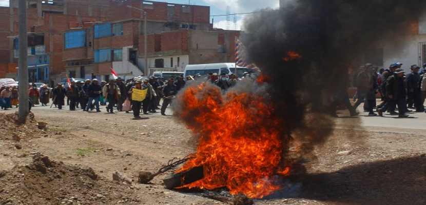 مقتل 17 شخصا جراء اشتباكات بين متظاهرين وقوات الأمن في بيرو
