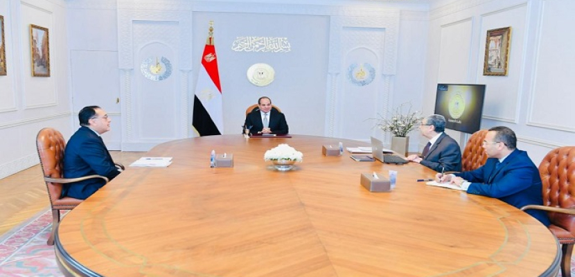 الرئيس السيسي يبحث مع رئيس الوزراء ووزير الكهرباء الموقف التنفيذي لعدد من المشروعات