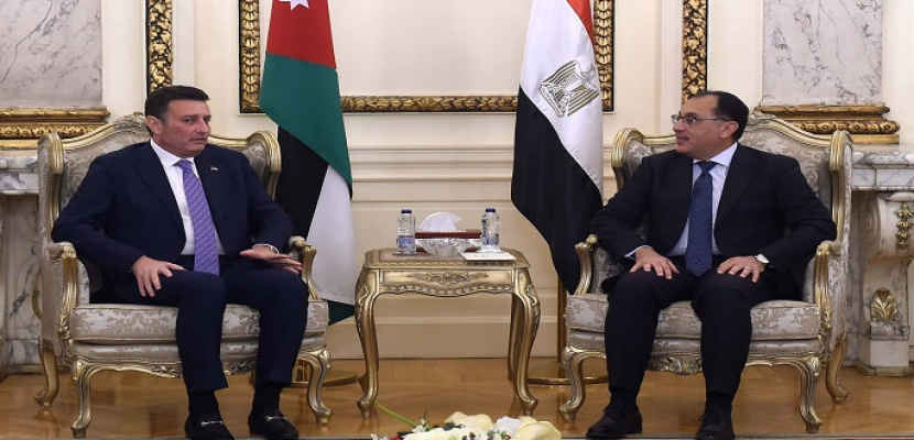 بالصور.. رئيس الوزراء يلتقي رئيس مجلس النواب الأردني لبحث الملفات المشتركة