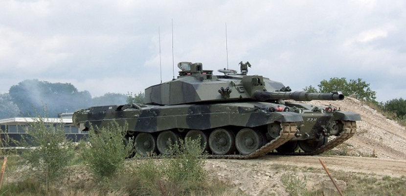 الدفاع البريطانية: الجنود الأوكرانيون يحرزون تقدما في إتقان استخدام دبابات تشالنجر 2