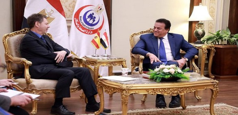 بالصور.. وزير الصحة يستقبل السفير الأسباني لدى مصر لبحث سبل التعاون المشترك