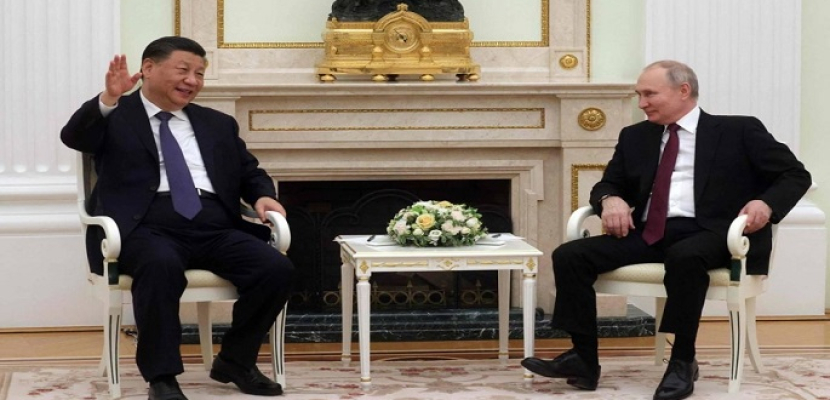 الجارديان: بوتين يرحب بمبادرة الصين للسلام في أوكرانيا والغرب يعرب عن قلقه من الموقف الصيني