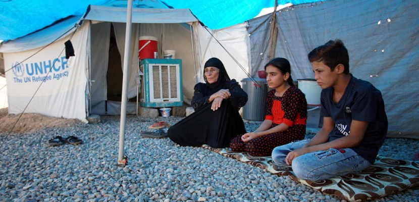 العراق يحلحل أزمة النازحين بإغلاق المخيمات والعودة “الطوعية”