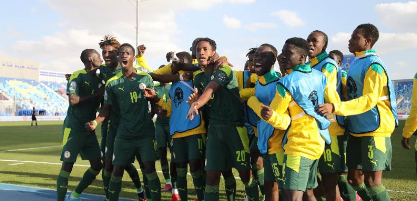 السنغال تتوج بكأس الأمم الأفريقية للشباب بالفوز على جامبيا بثنائية نظيفة