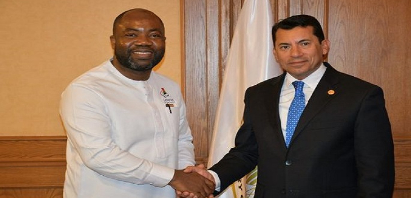 بالصور.. وزير الشباب والرياضة يلتقى رئيس اللجنة البارالمبية الأفريقية