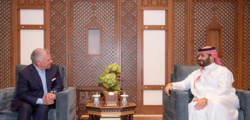 العاهل الأردني يعقد اجتماعًا مع ولي العهد السعودي في جدة
