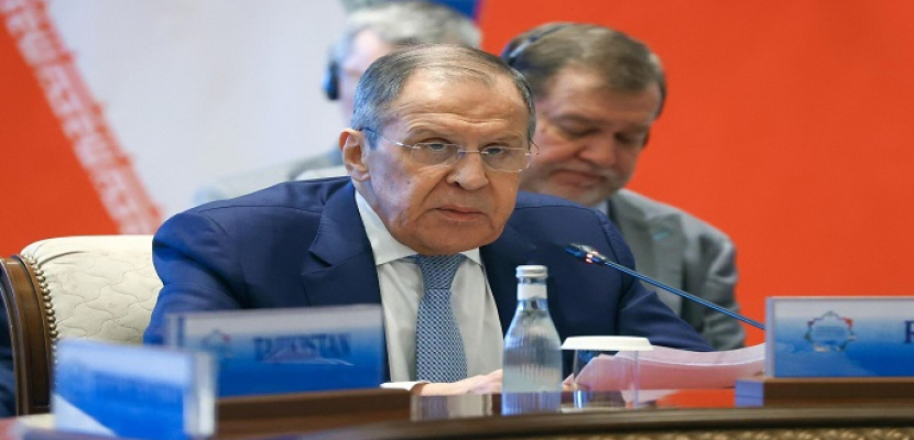 لافروف يؤكد ضرورة عدم طرح شروط مسبقة لعقد اجتماع وزراء خارجية روسيا وإيران وسوريا وتركيا